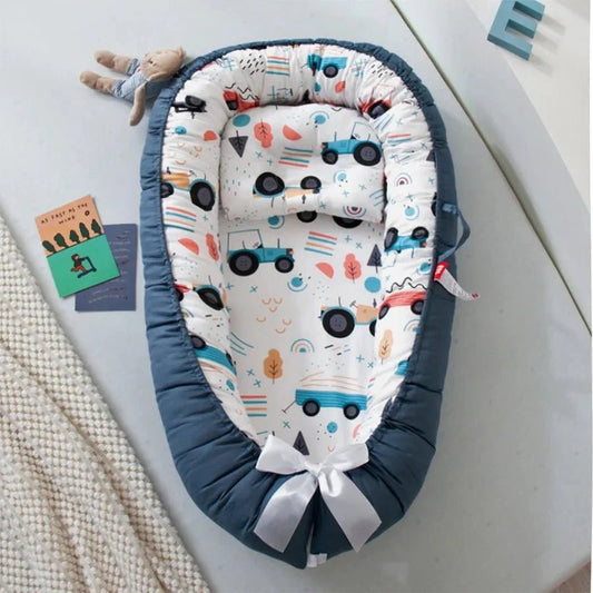 Berceau Bébé - NidPortableBébé™ - Voiture Bleue - Mombebebrave.com